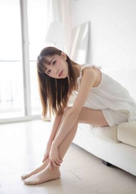 暑假结束后的她