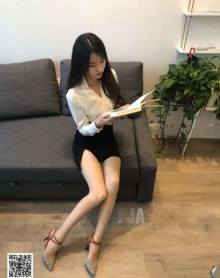 安娜女秘书