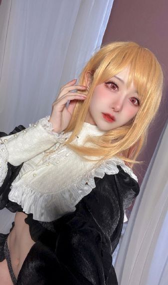年轻女教师电影