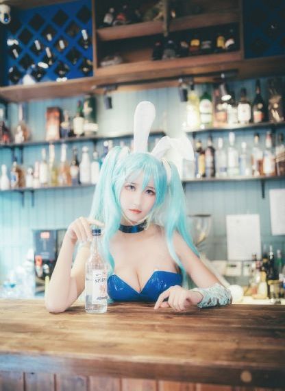 欧美精品在线播放