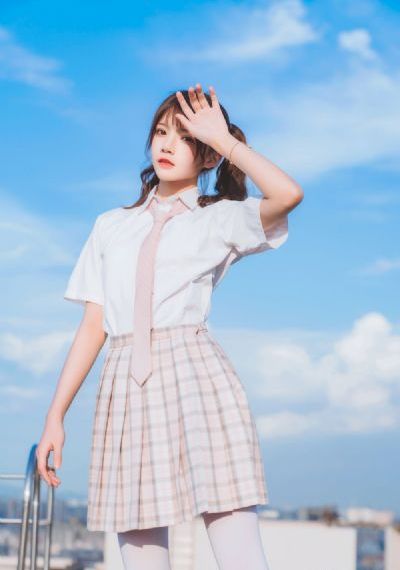 隐形的亿万富翁国语版在线播放